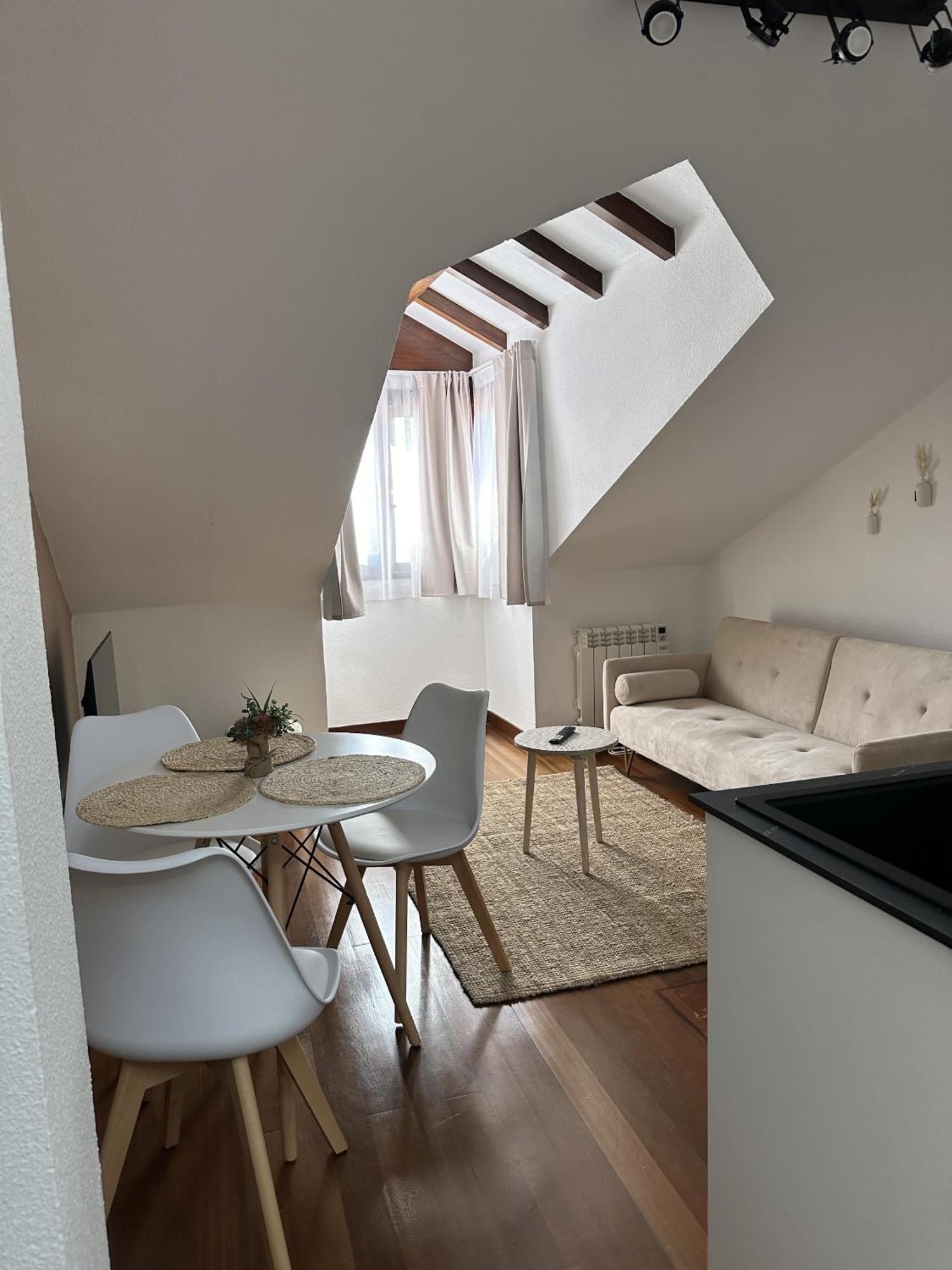 Apartamentos Val De Comillas Esterno foto